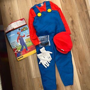 Kids Mario Halloween Costume, size Medium (7-8)